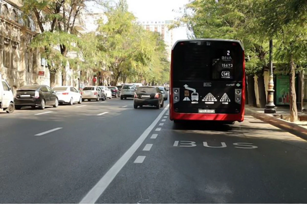 Avtobus zolaqlarına nə zaman daxil olmaq olar?